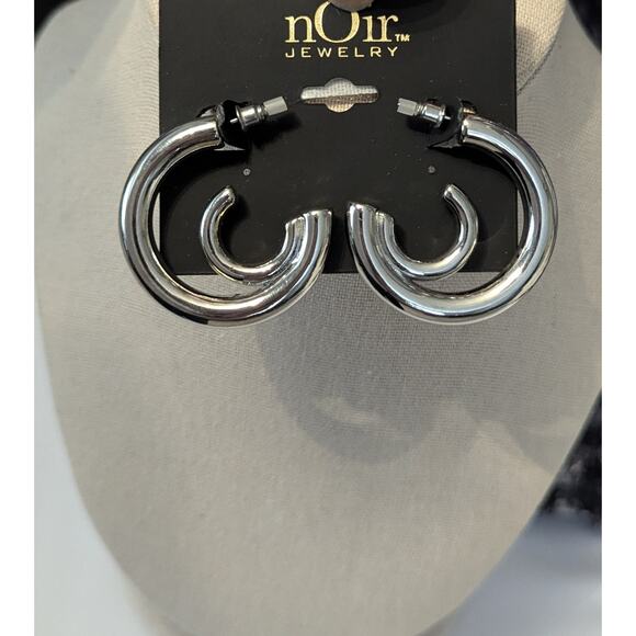 nOir Silver Chunky Earrings Double Hoop - Picture 3 of 4